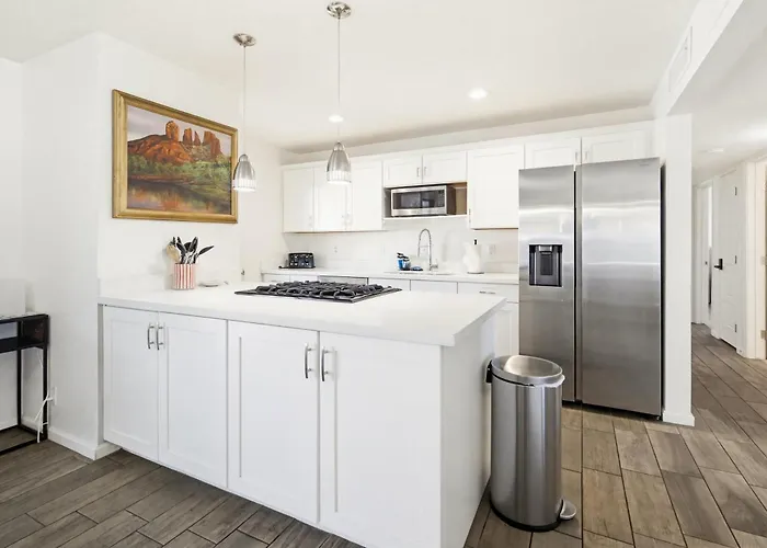 Holiday home Modern Comphy In With Pool Tempe