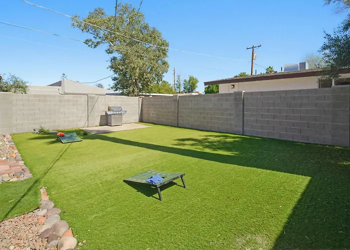 Modern Comphy In With Pool Holiday home Tempe
